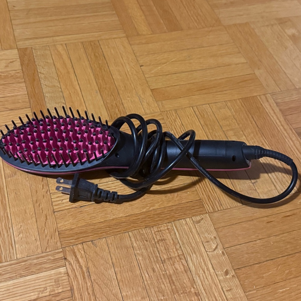 Wish Pink and Black Hair Straightening Brush